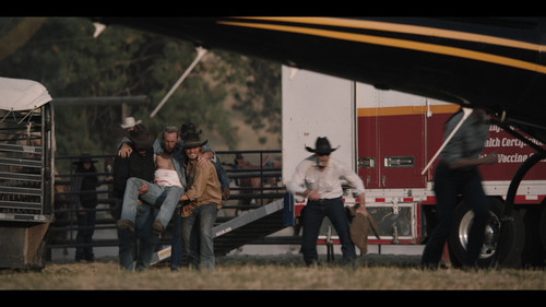 Yellowstone.S02E01.A.Thundering.2160p.SKST.WEB DL.CZ EN.DDP2.0.SDR.H.265 BZ.mkv snapshot 44.56 [2025.jpg