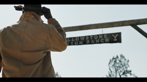 Yellowstone.S02E01.A.Thundering.2160p.SKST.WEB DL.CZ EN.DDP2.0.SDR.H.265 BZ.mkv snapshot 05.10 [2025.jpg