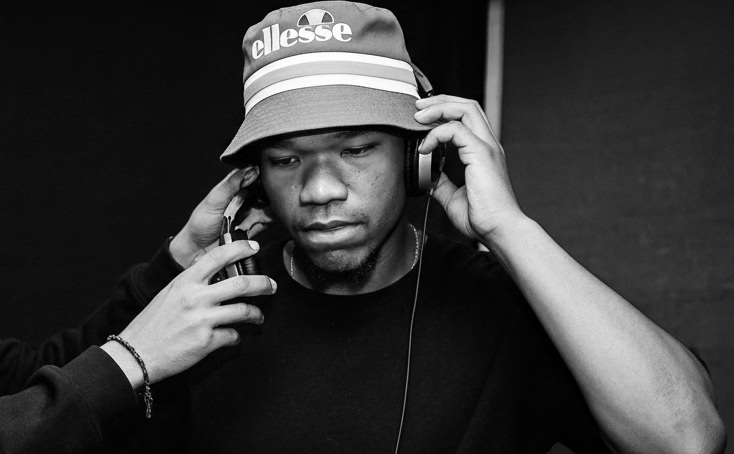 B Major in Studio