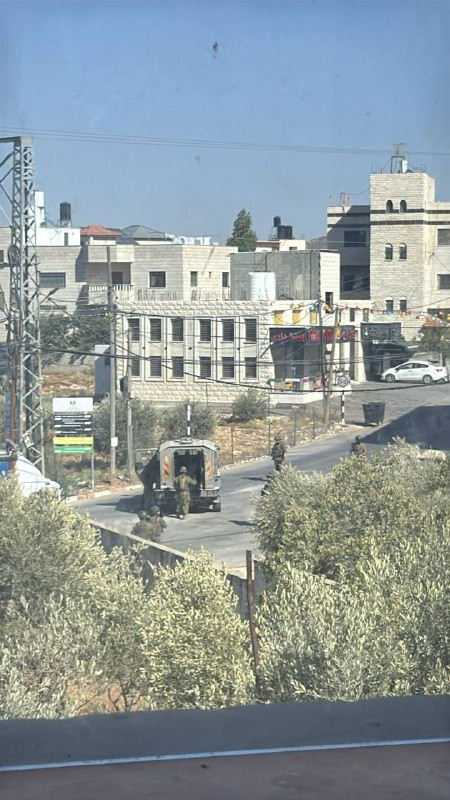 قوات الاحتلال تقتحم بلدة بيت فوريك، شرق نابلس....