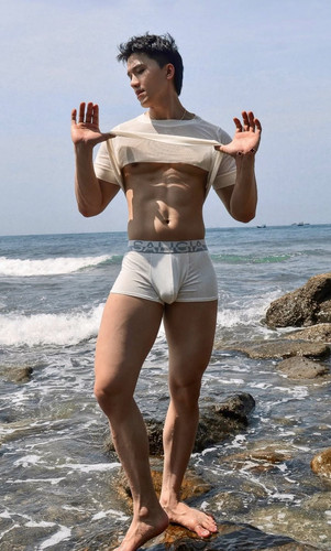 tumblr bb9c271c0f131fb035545b8be4835999 7a4a11c5 2048.jpg