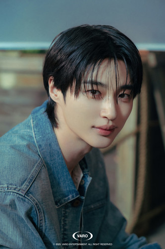 weverse 1 296520263.1