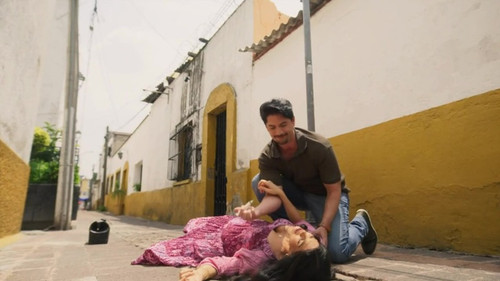 Amanecer Ep 75 Livia Brito inj 2.jpg