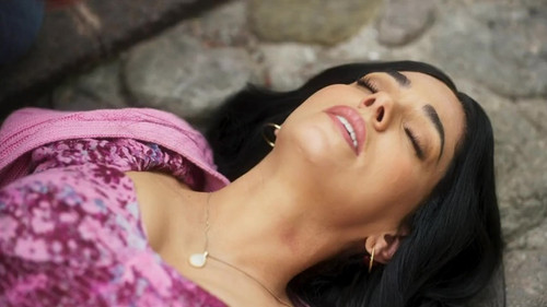 Amanecer Ep 75 Livia Brito inj 3.jpg