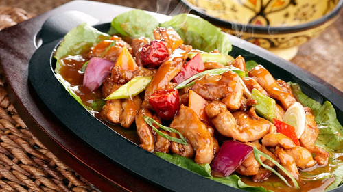 Sushi Longmont at East Moon Asian Bistro – Fresh & Authentic Flavors.png