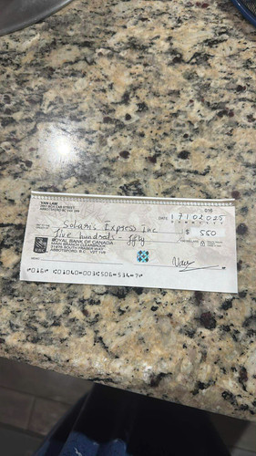 z7125789035105 0c979f7af89583d9a1093445cbd0dfd1.jpg