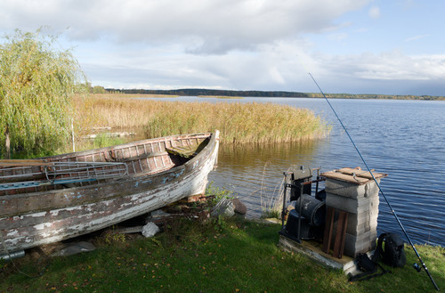 Безветренный осень в Прибалтийском мирном округе, помочить блесну KvcET0X.md.jpg