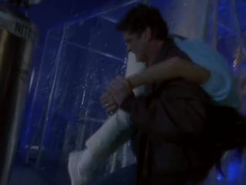Baywatch Nights s2e13 Frozen Out of Time Angie Harmon toss.jpg