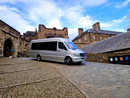 Minibus hire Batley - 121Transport.webp