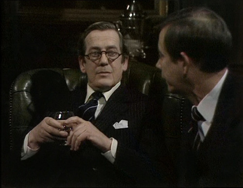 Yes.Minister.S01E01.Celem.k.volicum.1080p.WEB DL.CZ EN.DD2.0.x264 ProfessorPan.mkv snapshot 17.19 [2.jpg