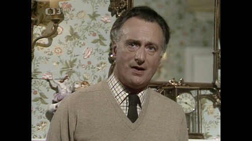 Jiste.pane.ministre.S03E01.Rovnopravnost.1982.1080i.HDTV.H264.MPA2.0 GarGG.mkv snapshot 02.34 [2025..jpg