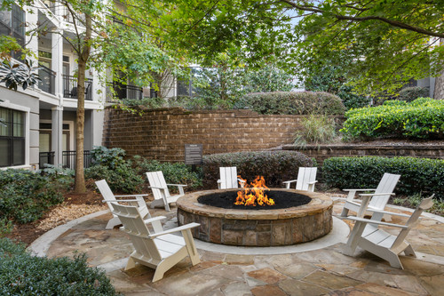 C206940 BellVinings CommunityFirePit .jpg