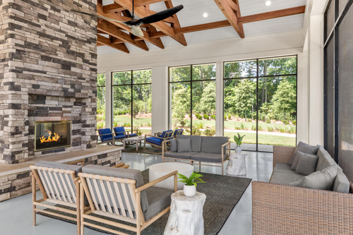 C200300 LemmondFarm LAKEHOUSE 02 03.jpg