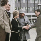 Jiste.pane.ministre.S02E01.Humanni.spolecnost.1981.1080i.HDTV.H264.MPA2.0 GarGG.mkv snapshot 22.12 [
