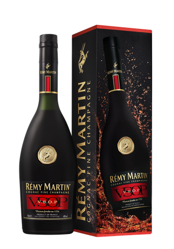 Remy Martin VSOP 0,7 z kartonikiem.png