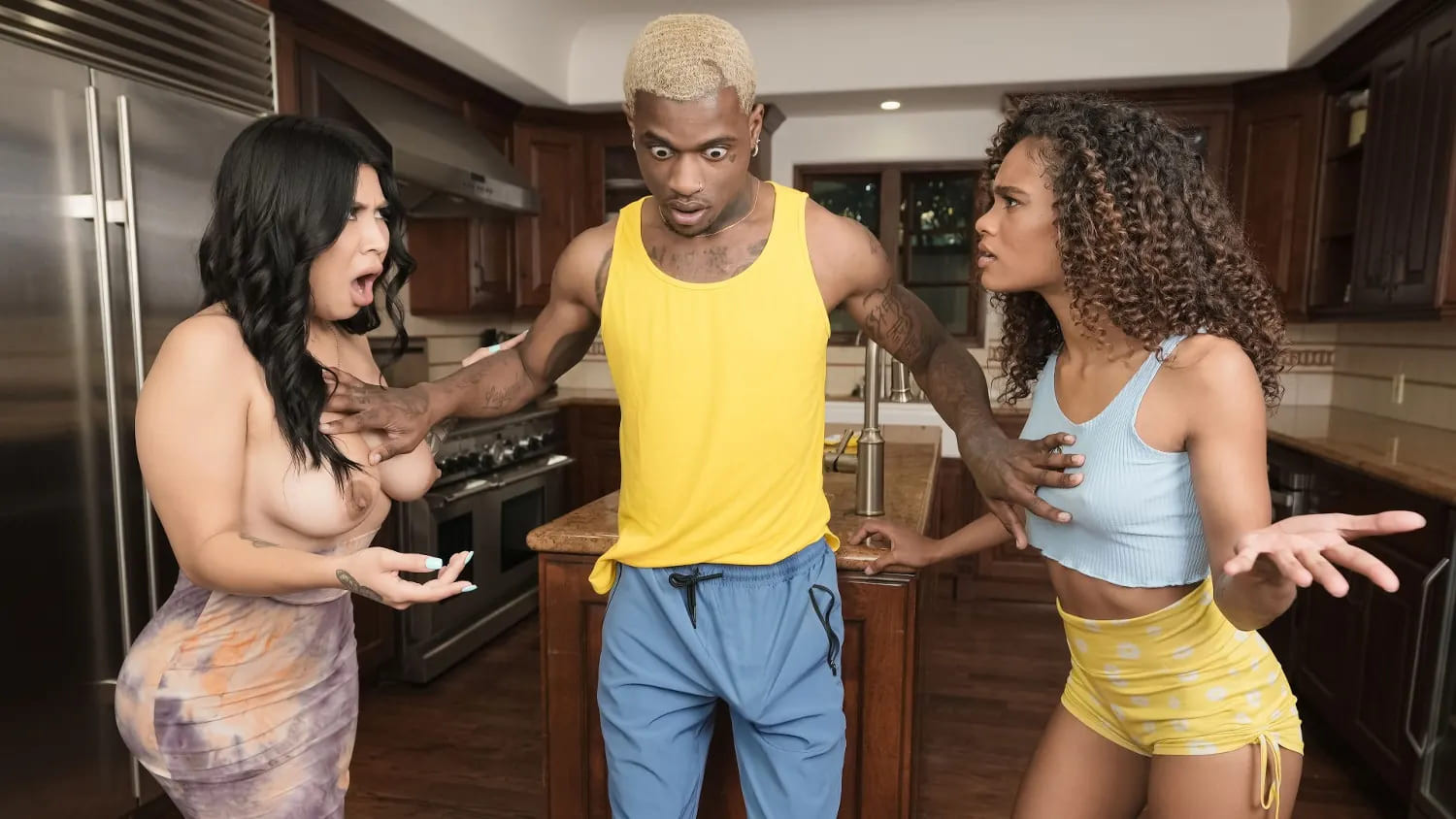 [Brazzers] Scarlit Scandal, Tokyo Lynn Damn, Damion… Sharked!