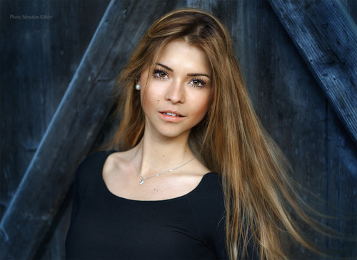 women model blonde face portrait brunette brown eyes 118251.jpg