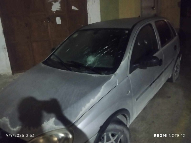 🟨آثار هجوم مليشيات المستوطنين على مركبات الأهالي في قرية جوريش جنوب نابلس....