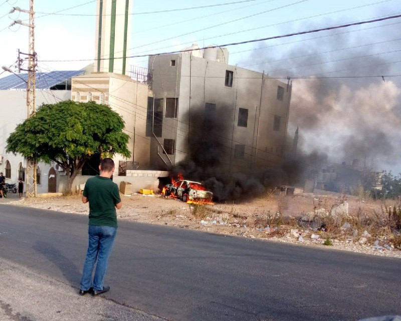 طيران الاحتلال المسير يشن غارة على مركبة في قرية برجا ضمن قضاء الشوق في جبل لبنان....