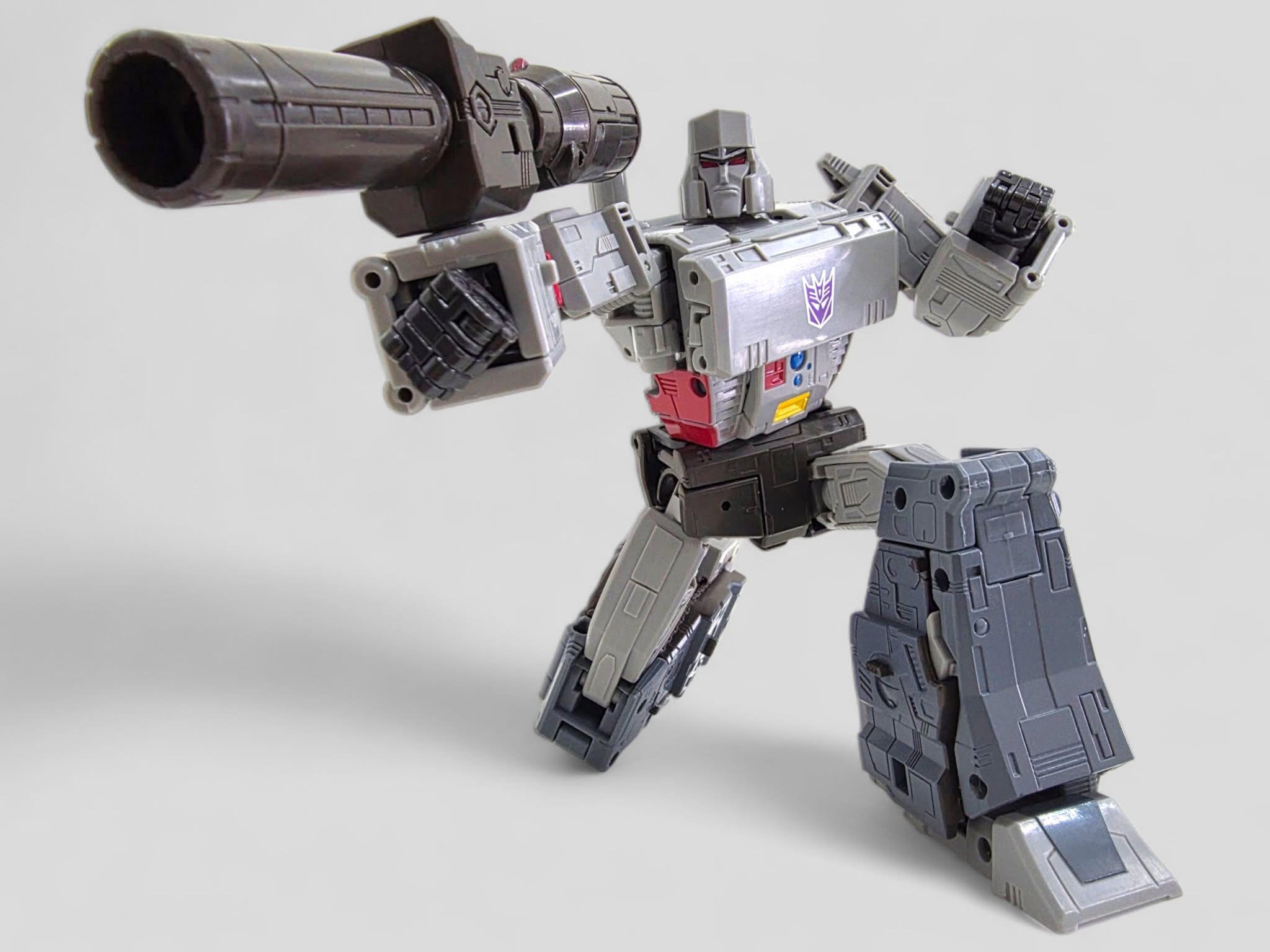 TRANSFORMERS Studio Series 86 Megatron TRANSFORMERS Studio Series 86 Megatron