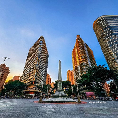 • Direto da Praça Sete No marco zero do hipercentro de BH, bem no cruzamento das avenidas Afonso.jpg