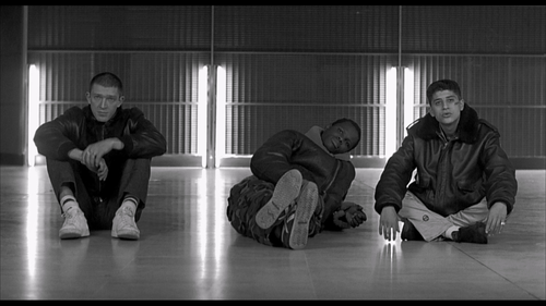 Hate.1995.CC.1080p.BluRay.Remux.AVC.DTS HD.MA.5.1.2Audio ADE.mkv 20251113 101151.652.png