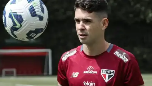 Jogadores que enfrentaram problemas cardíacos no passado: relembre casos marcantes no futebol brasileiro