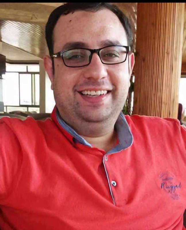 توفي الدكتور مصطفى شحادة استشاري النساء والتوليد نتيجة جلطة قلبية حادة أثناء الدوام في المستشفى الأمريكي جنوب قطاع غزة...