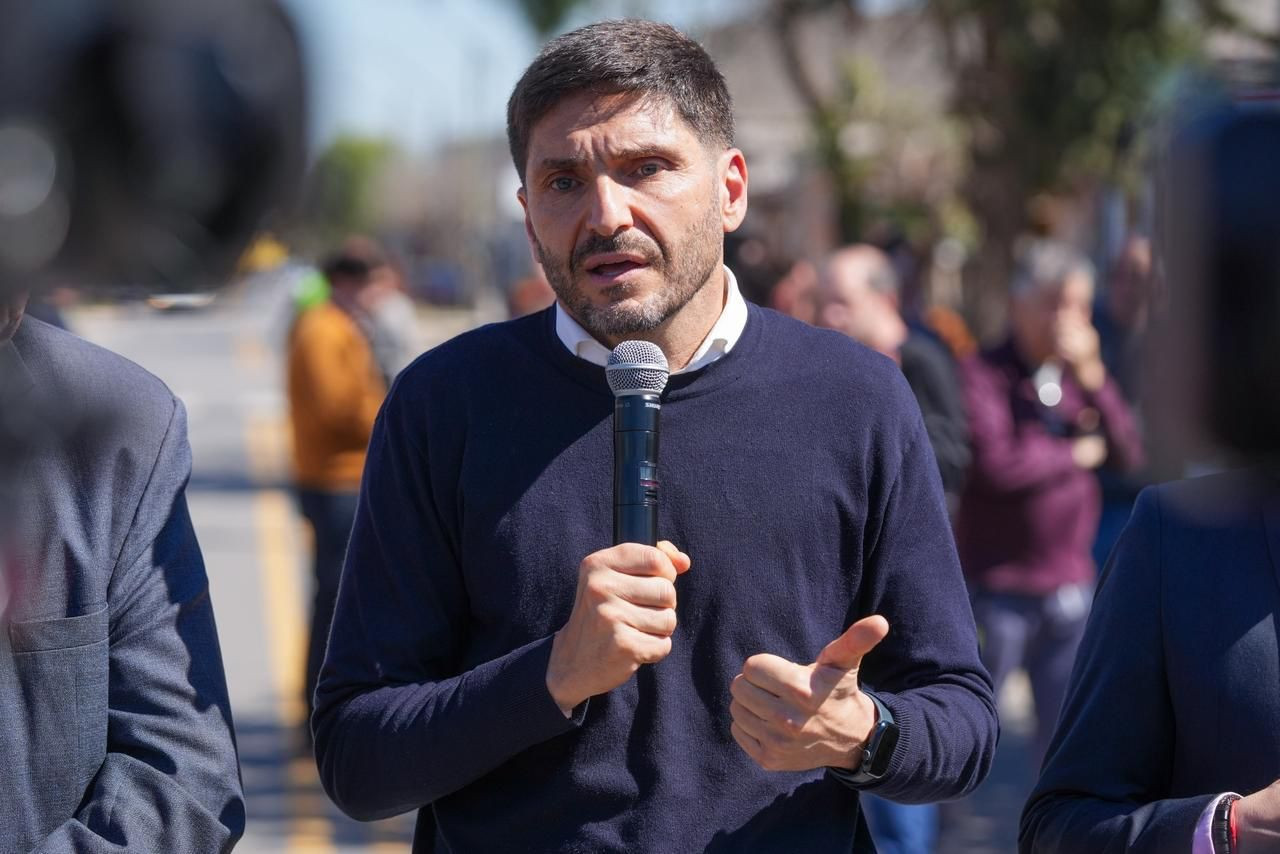 Pullaro confronta con Milei y marca los límites de La Invencible