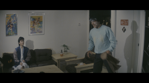 Police.Story.1985.UHD.BluRay.REMUX.2160p.HEVC.DTS HD.MA7.1 HDS.mkv 20221001 085025.113.png