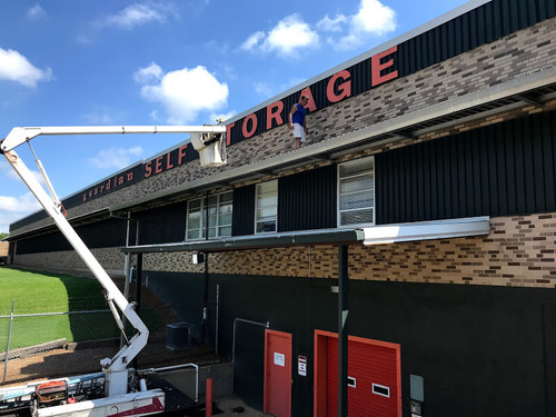 Custom Building Signs Atlanta.jpg