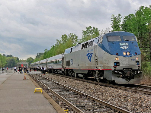 07 798px Saratoga Springs Rail Station – Adirondack Train 02.jpg