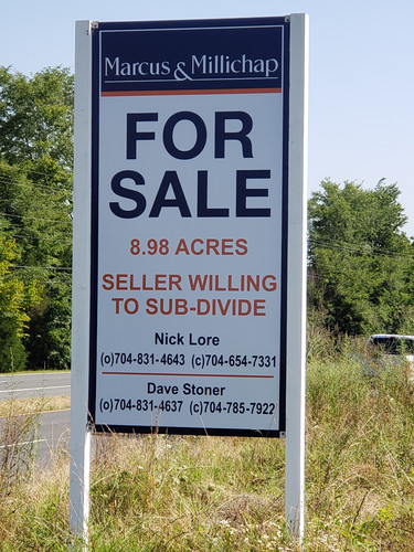 163 Large Tract Sign #3.jpg