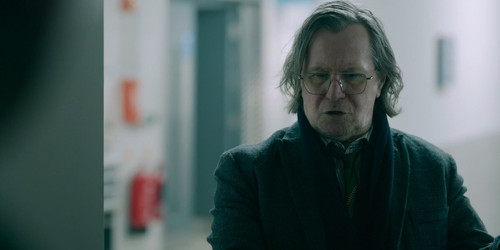 Slow.Horses.S01E03.Bad.Tradecraft.720p.ATVP.WEB DL.DDP5.1.H.264 NTb.mkv snapshot 07.46.424.jpg