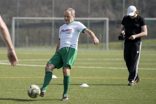 mme 20220326 walking football 0905 Kopie.jpg