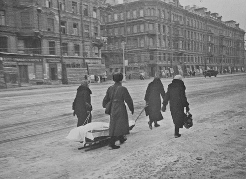 031 Траурная процессия на Невском проспекте..jpg