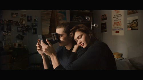 Love.2015.BluRay.REMUX.1080p.AVC.DTS HD.MA5.1 HDS.mkv 20220910 122225.280.png