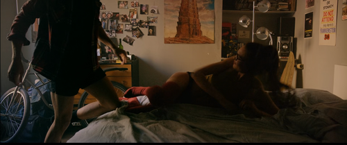 Love.2015.BluRay.Pad.1080p.AAC.x265 10bit HDSPad.mp4 20220910 122425.048.png