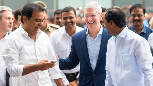 50324 98865 000 lead Tim Cook in India d2 xl.jpg