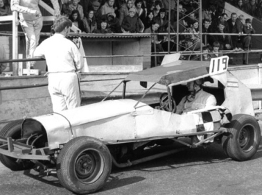 Photo 13A Superstox 119 Alan Neilson photo J Fyffe GM Photo.jpg