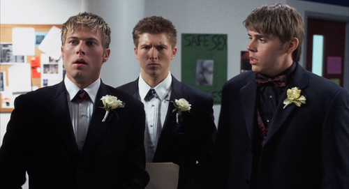 The.Girl.Next.Door.2004.BluRay.Pad.1080p.AAC.x265 10bit HDSPad.mp4 20220913 091652.337.png