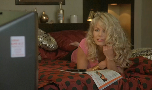 La.totale!.1991.1080p.BluRay.DTS.x264 HDS.mkv 20220913 113016.989.png