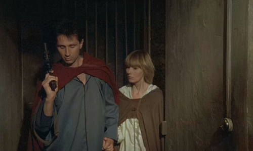 La.totale!.1991.1080p.BluRay.DTS.x264 HDS.mkv 20220913 113025.478.png