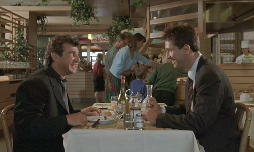 La.totale!.1991.1080p.BluRay.DTS.x264 HDS.mkv 20220913 113217.117.png