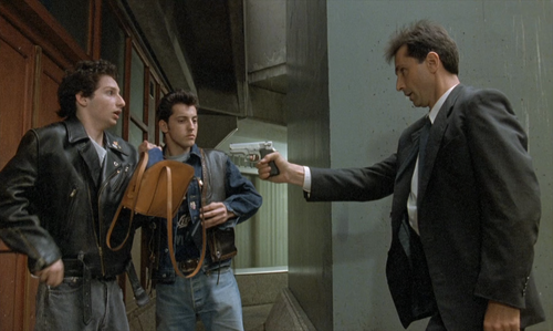 La.totale!.1991.1080p.BluRay.DTS.x265 10bit HDS.mkv 20220913 113049.151.png