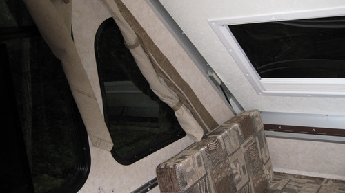 Aliner Window 007.jpg