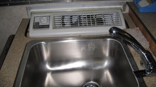 Aliner Window 013.jpg