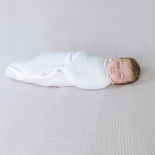 EWSK30005 3 aden wrap swaddle 3pk toile 5.jpg