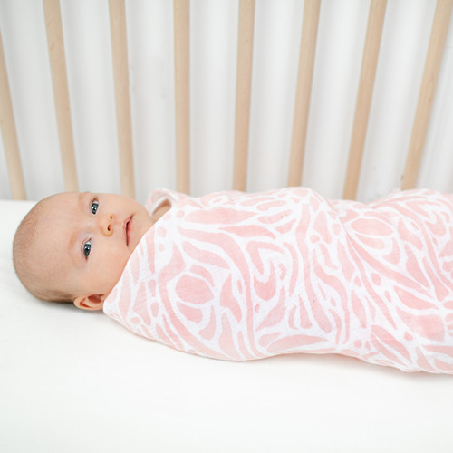 ESWC40016 ESWC40016B 3 essentials cotton muslin swaddle tropicalia 4pack.jpg