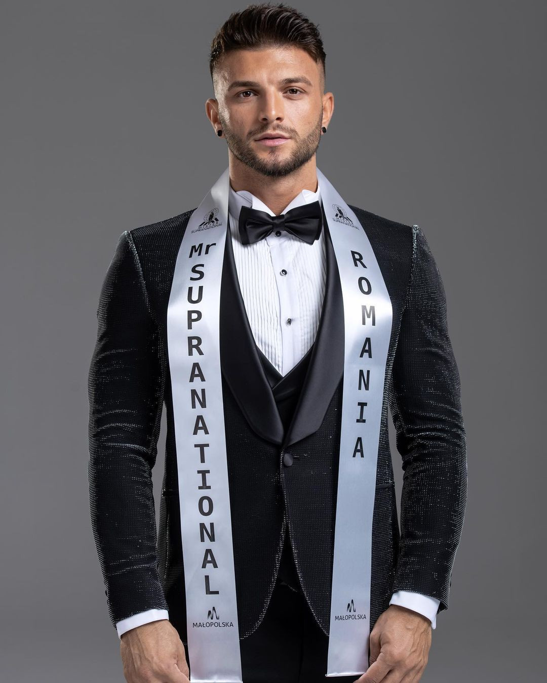 official de candidatos a mister supranational 2021. final: 22 de agosto. - Página 2 R5rwl4